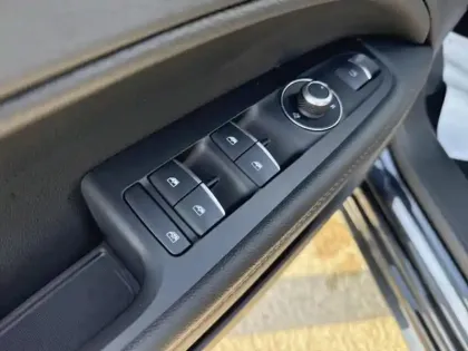 Photo 11 Alfa Romeo Stelvio  2.2 Diesel 160ch Veloce AT8