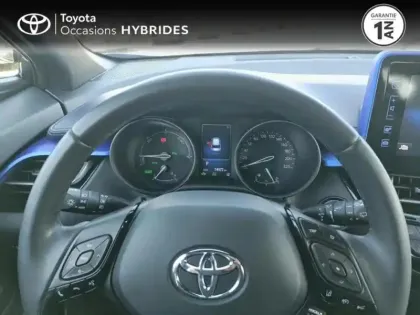 Photo 12 Toyota C-HR  122h Graphic 2WD E-CVT RC18