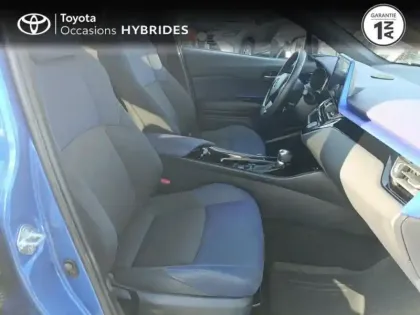 Photo 20 Toyota C-HR  122h Graphic 2WD E-CVT RC18