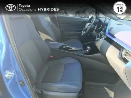 Photo 5 Toyota C-HR  122h Graphic 2WD E-CVT RC18