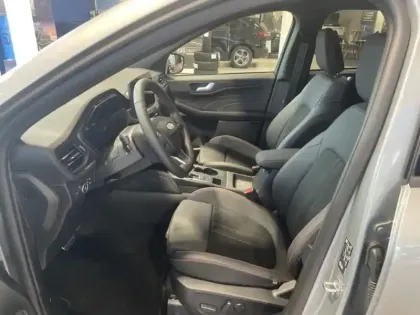 Photo 9 Ford Kuga  2.5 Duratec 180ch Hybrid FlexiFuel ST-Line X Powershift