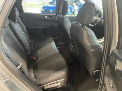 Photo 11 Ford Kuga  2.5 Duratec 180ch Hybrid FlexiFuel ST-Line X Powershift