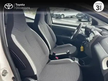 Photo 5 Toyota Aygo  1.0 VVT-i 72ch x-play 5p