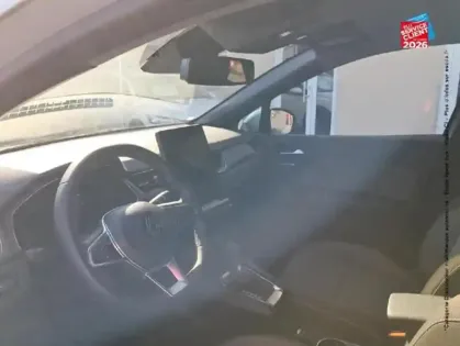 Photo 14 Renault Captur  1.6 E-Tech hybride 145ch Techno