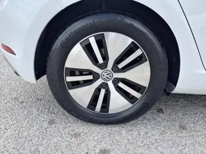 Photo 13 Volkswagen Golf Gén. VII Ph2 Base 5