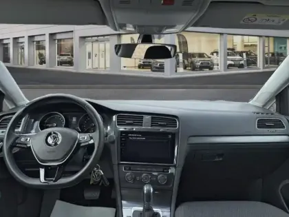 Photo 7 Volkswagen Golf Gén. VII Ph2 Base 5