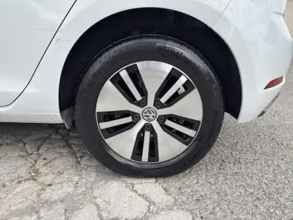 Photo 10 Volkswagen Golf Gén. VII Ph2 Base 5