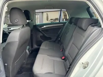 Photo 9 Volkswagen Golf Gén. VII Ph2 Base 5