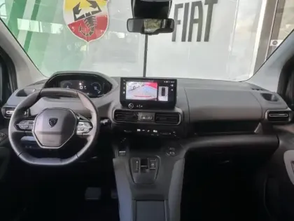 Photo 12 Peugeot Rifter  XL - 1.5 BlueHDi 130ch S&S ALLURE 5 places