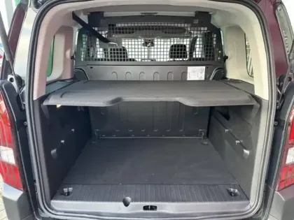 Photo 9 Peugeot Rifter  XL - 1.5 BlueHDi 130ch S&S ALLURE 5 places