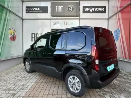 Photo 5 Peugeot Rifter  XL - 1.5 BlueHDi 130ch S&S ALLURE 5 places