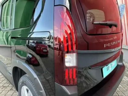 Photo 6 Peugeot Rifter  XL - 1.5 BlueHDi 130ch S&S ALLURE 5 places