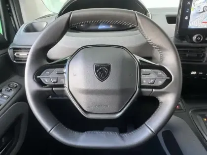 Photo 13 Peugeot Rifter  XL - 1.5 BlueHDi 130ch S&S ALLURE 5 places