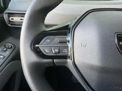 Photo 14 Peugeot Rifter  XL - 1.5 BlueHDi 130ch S&S ALLURE 5 places