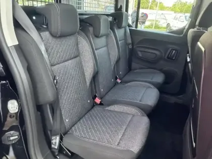 Photo 11 Peugeot Rifter  XL - 1.5 BlueHDi 130ch S&S ALLURE 5 places