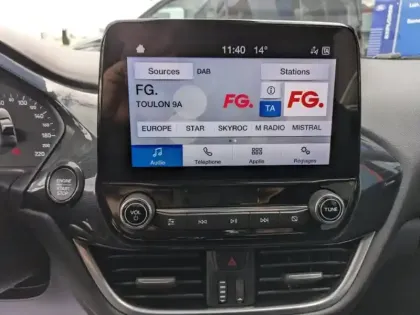 Photo 11 Ford Puma  1.0 Flexifuel 125ch S&S mHEV ST-Line Design 3