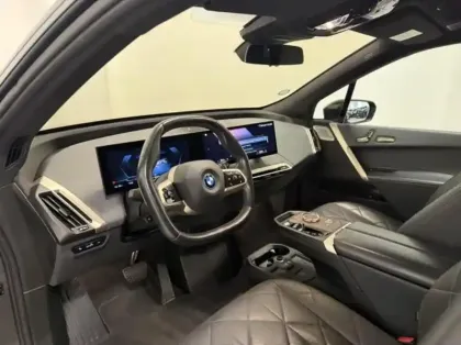 Photo 5 BMW Ix  xDrive50 523ch