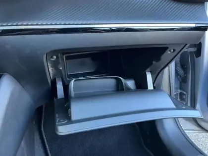 Photo 11 Peugeot 208  1.2 Hybrid 110ch Style e-DCS6