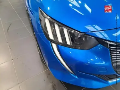 Photo 12 Peugeot 208  1.2 PureTech 100ch S&S GT Line