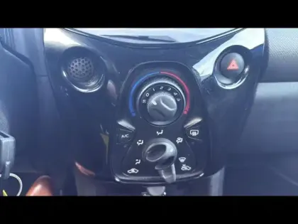 Photo 13 Peugeot 108  VTi 72 Style BMP5 5p