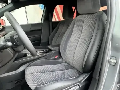 Photo 10 Lancia Ypsilon  1.2 Ibrida 100ch LX eDCT6