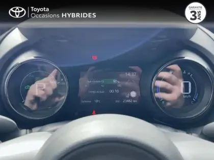 Photo 13 Toyota Yaris  116h Iconic 5p MY22