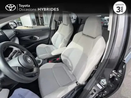 Photo 10 Toyota Yaris  116h Iconic 5p MY22