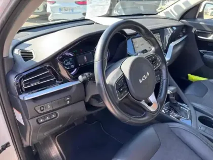 Photo 8 Kia Niro  1.6 GDi 105ch ISG + Plug-In 60.5ch Active DCT6 5cv