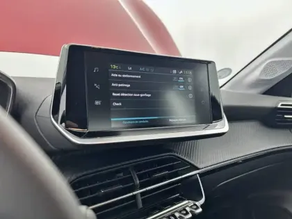 Photo 21 Peugeot 208  Electrique 50 kWh 136ch