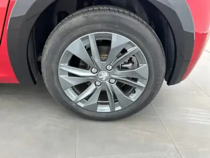 Photo 12 Peugeot 208  Electrique 50 kWh 136ch