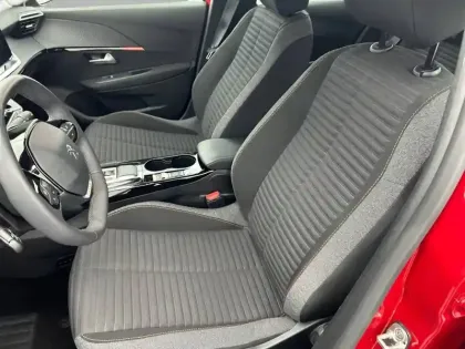 Photo 10 Peugeot 208  Electrique 50 kWh 136ch