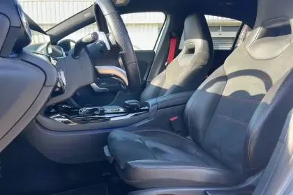 Photo 9 Mercedes Classe A  35 Mercedes-AMG 7G-DCT Speedshift AMG 4Matic