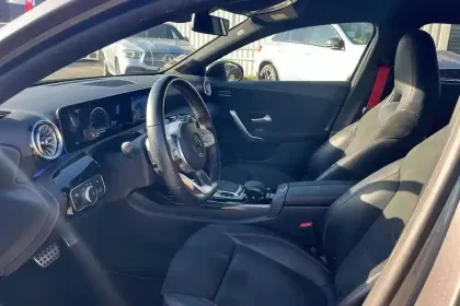 Photo 17 Mercedes Classe A  35 Mercedes-AMG 7G-DCT Speedshift AMG 4Matic