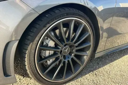 Photo 14 Mercedes Classe A  35 Mercedes-AMG 7G-DCT Speedshift AMG 4Matic