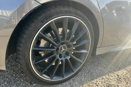 Photo 34 Mercedes Classe A  35 Mercedes-AMG 7G-DCT Speedshift AMG 4Matic