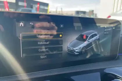 Photo 43 Mercedes Classe A  35 Mercedes-AMG 7G-DCT Speedshift AMG 4Matic