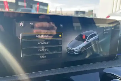 Photo 21 Mercedes Classe A  35 Mercedes-AMG 7G-DCT Speedshift AMG 4Matic