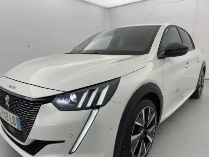 Photo 55 Peugeot 208  PureTech 100 S&S EAT8