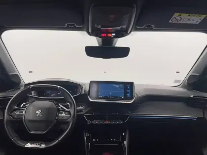 Photo 61 Peugeot 208  PureTech 100 S&S EAT8