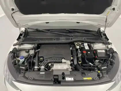 Photo 20 Peugeot 208 Gén. II Ph1 NG GT 5