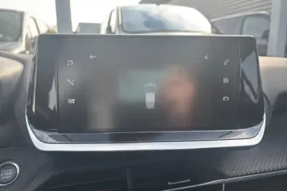 Photo 24 Peugeot 208  Electrique 50 kWh 136ch