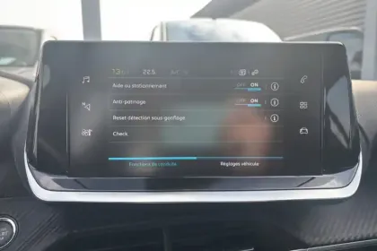 Photo 26 Peugeot 208  Electrique 50 kWh 136ch