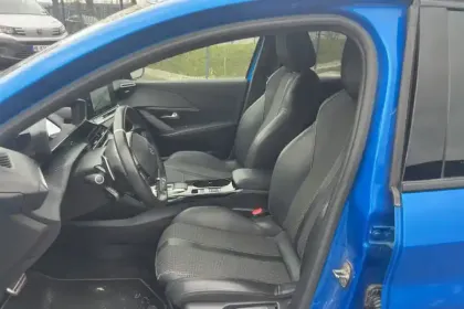 Photo 30 Peugeot 208 Gén. II Ph1 NG GT 5