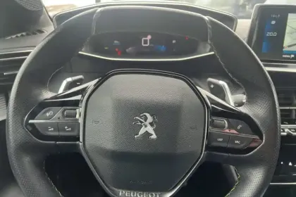Photo 16 Peugeot 208 Gén. II Ph1 NG GT 5