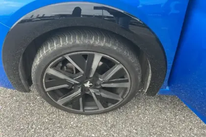 Photo 54 Peugeot 208  PureTech 130 S&S EAT8