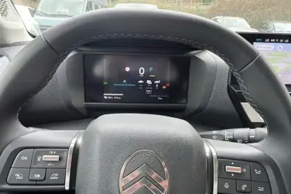 Photo 16 Citroën C4 e- 156 ch autonomie étendue