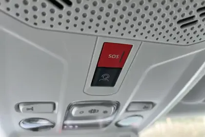 Photo 25 Citroën C4 e- 156 ch autonomie étendue