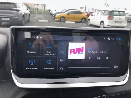 Photo 39 Peugeot 208  Hybrid 110 e-DCS6