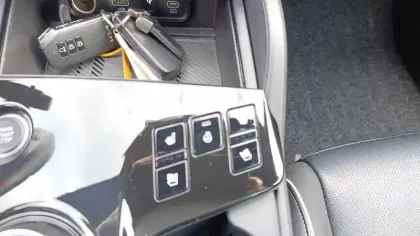 Photo 20 Kia Sportage Gén. V Ph1 GT-line Premium 5