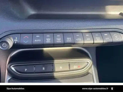 Photo 19 Jeep Avenger  1.2 Turbo T3 110 ch e-Hybrid BVR6